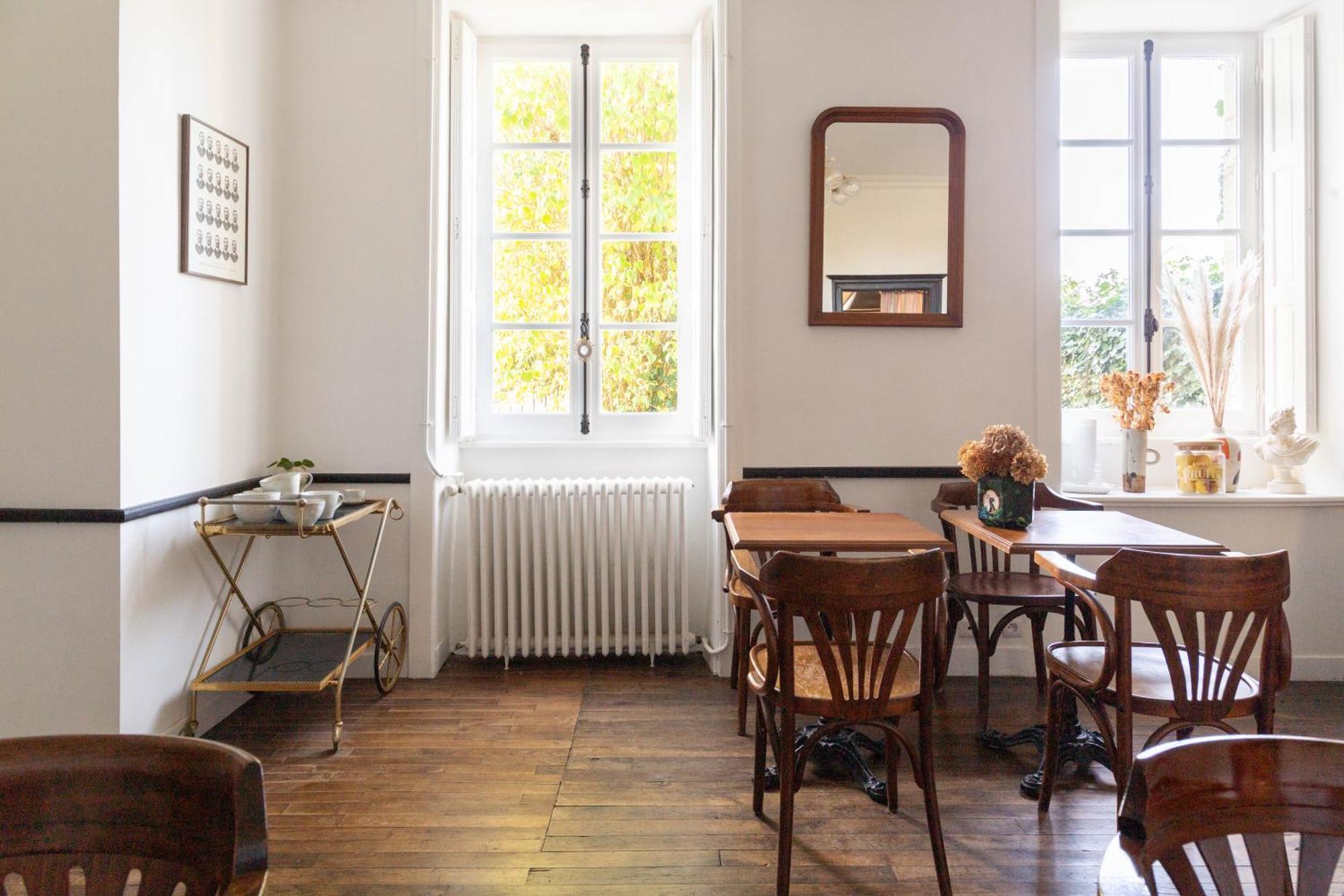 Artefact Bed & Breakfast ล็องบาล ภายนอก รูปภาพ