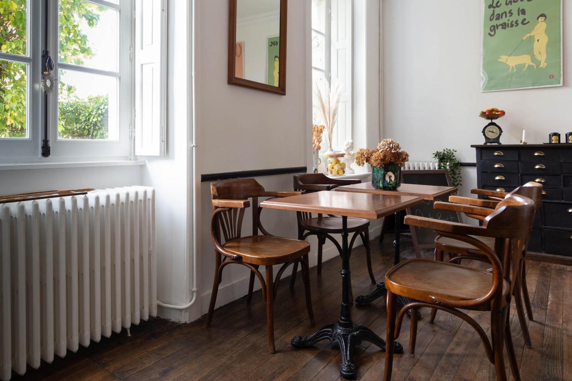 Artefact Bed & Breakfast ล็องบาล ภายนอก รูปภาพ